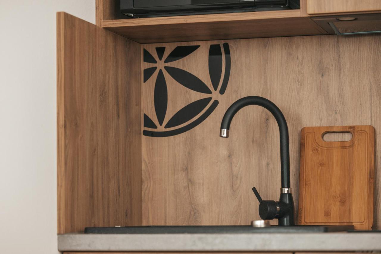 Apartamenty Grand Tatry - Sauna I Jacuzzi Wliczone W Cene Pobytu - 10 Minut Pieszo Od Term Bania Białka Esterno foto