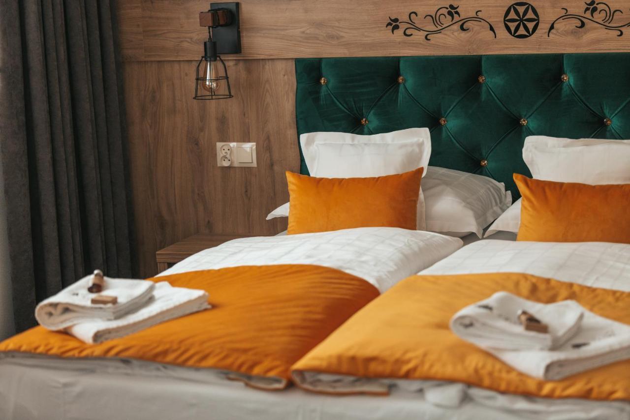 Apartamenty Grand Tatry - Sauna I Jacuzzi Wliczone W Cene Pobytu - 10 Minut Pieszo Od Term Bania Białka Esterno foto
