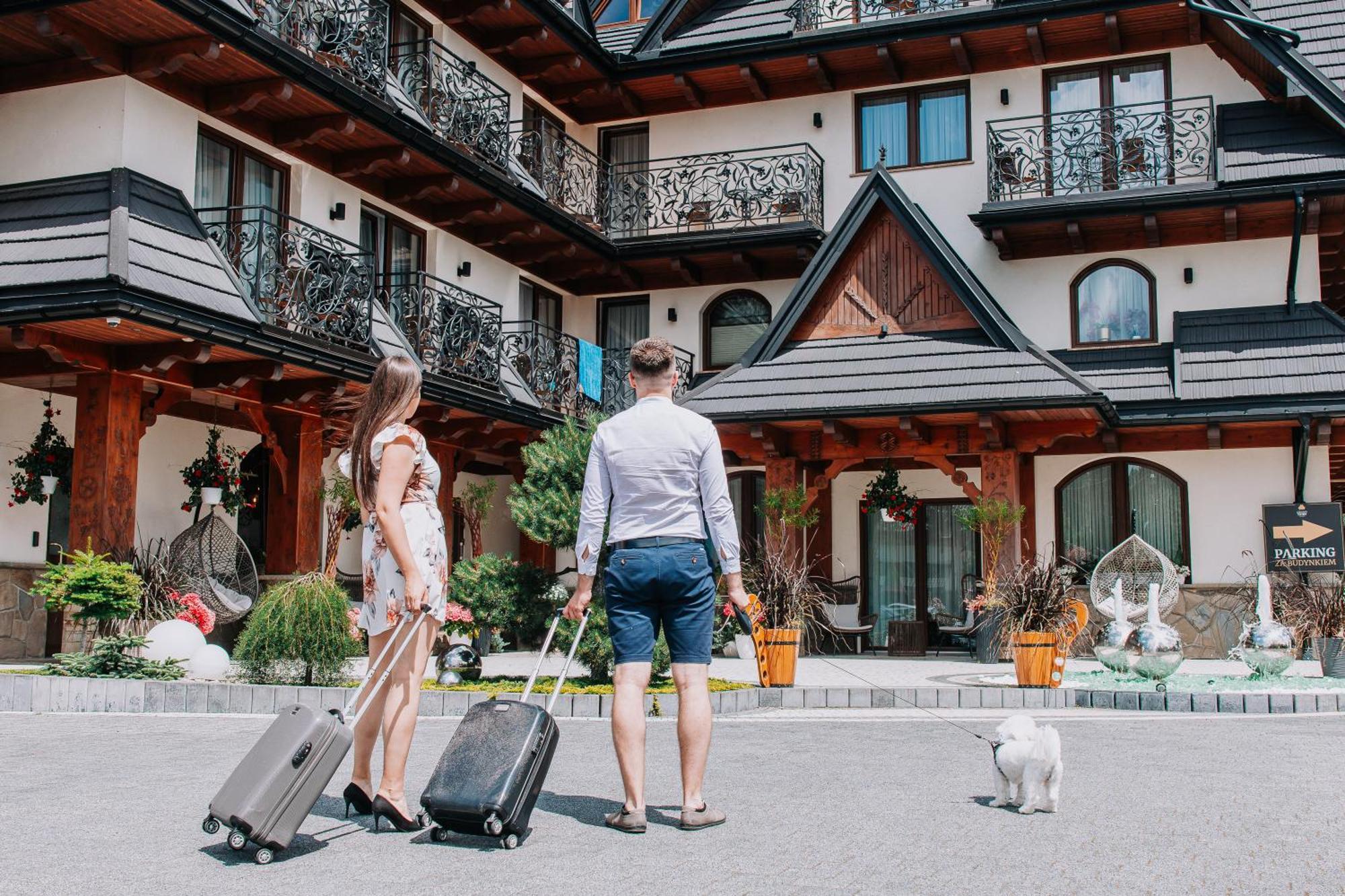 Apartamenty Grand Tatry - Sauna I Jacuzzi Wliczone W Cene Pobytu - 10 Minut Pieszo Od Term Bania Białka Esterno foto